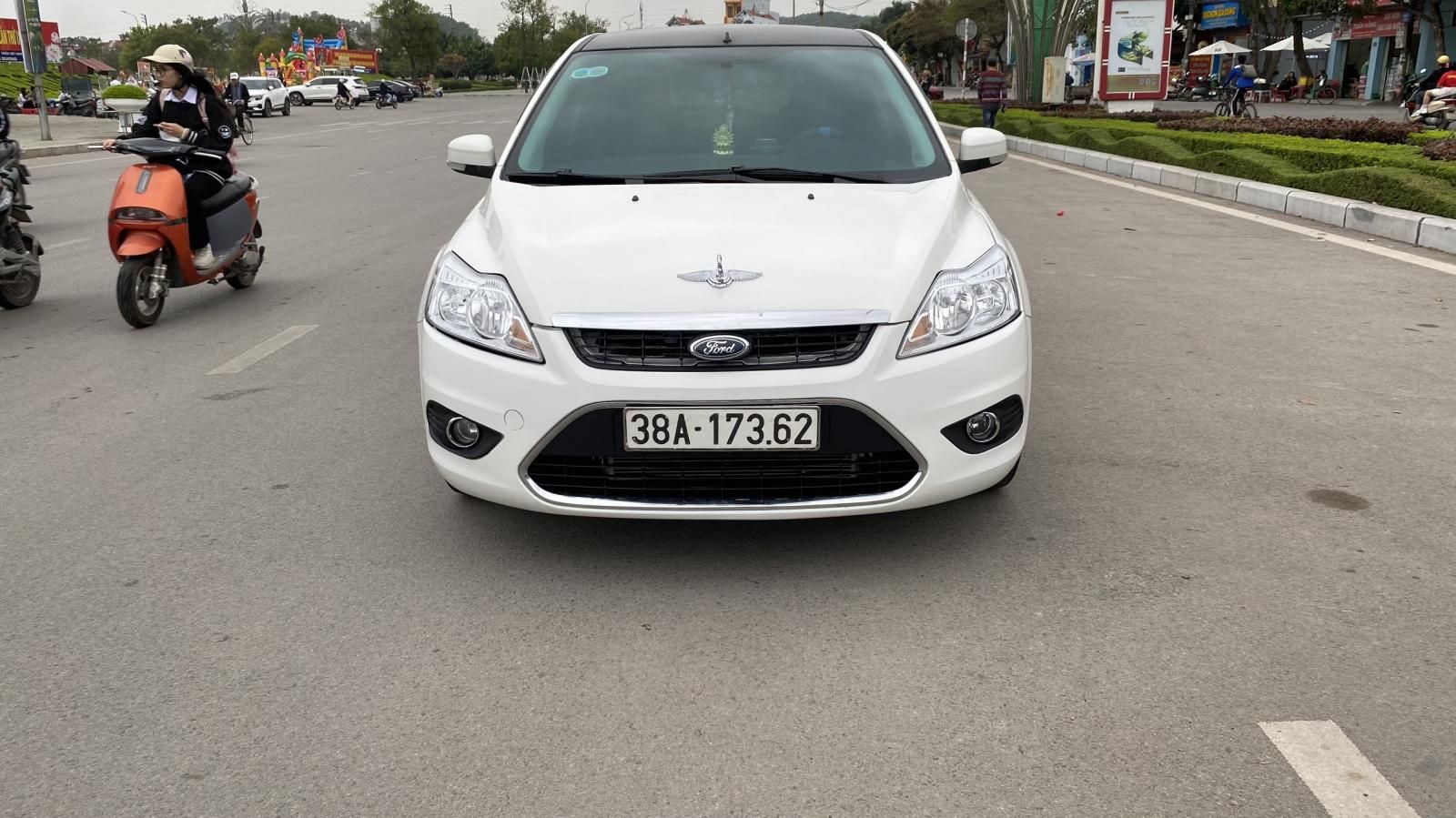 Ford Focus 2012 - Xe đẹp, giá tốt, trang bị full options, chủ đi giữ gìn