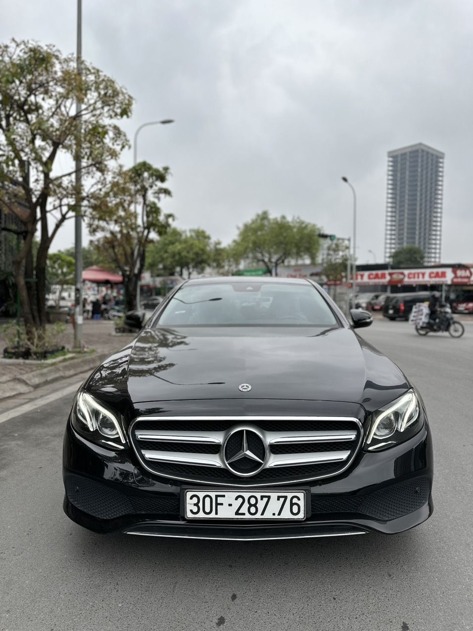 Mercedes-Benz E250 2018 - Đăng ký lần đầu 2018 giá chỉ 1 tỷ 445tr