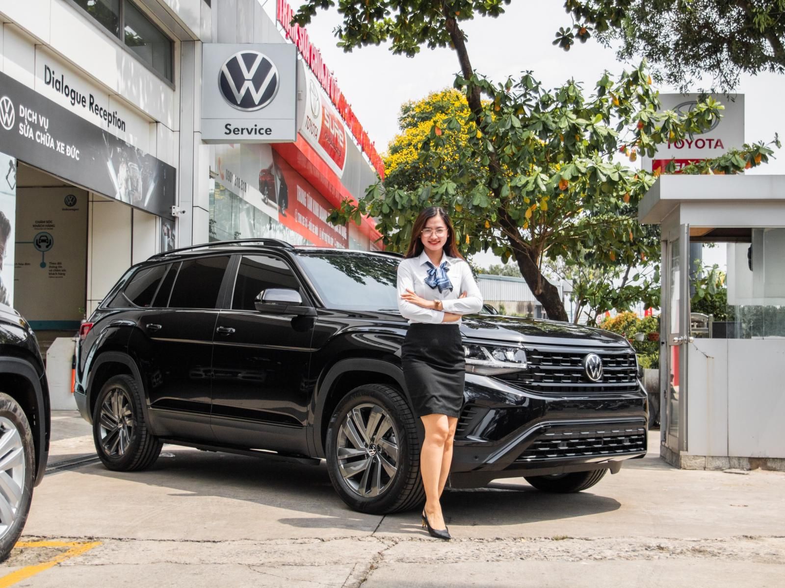 Volkswagen Teramont 2023 - Màu đen Black Edition sở hữu phong cách lịch lãm cho người dùng - Xe có sẵn giao ngay 7 chỗ full