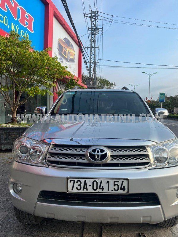 Toyota Fortuner 2009 - Màu bạc