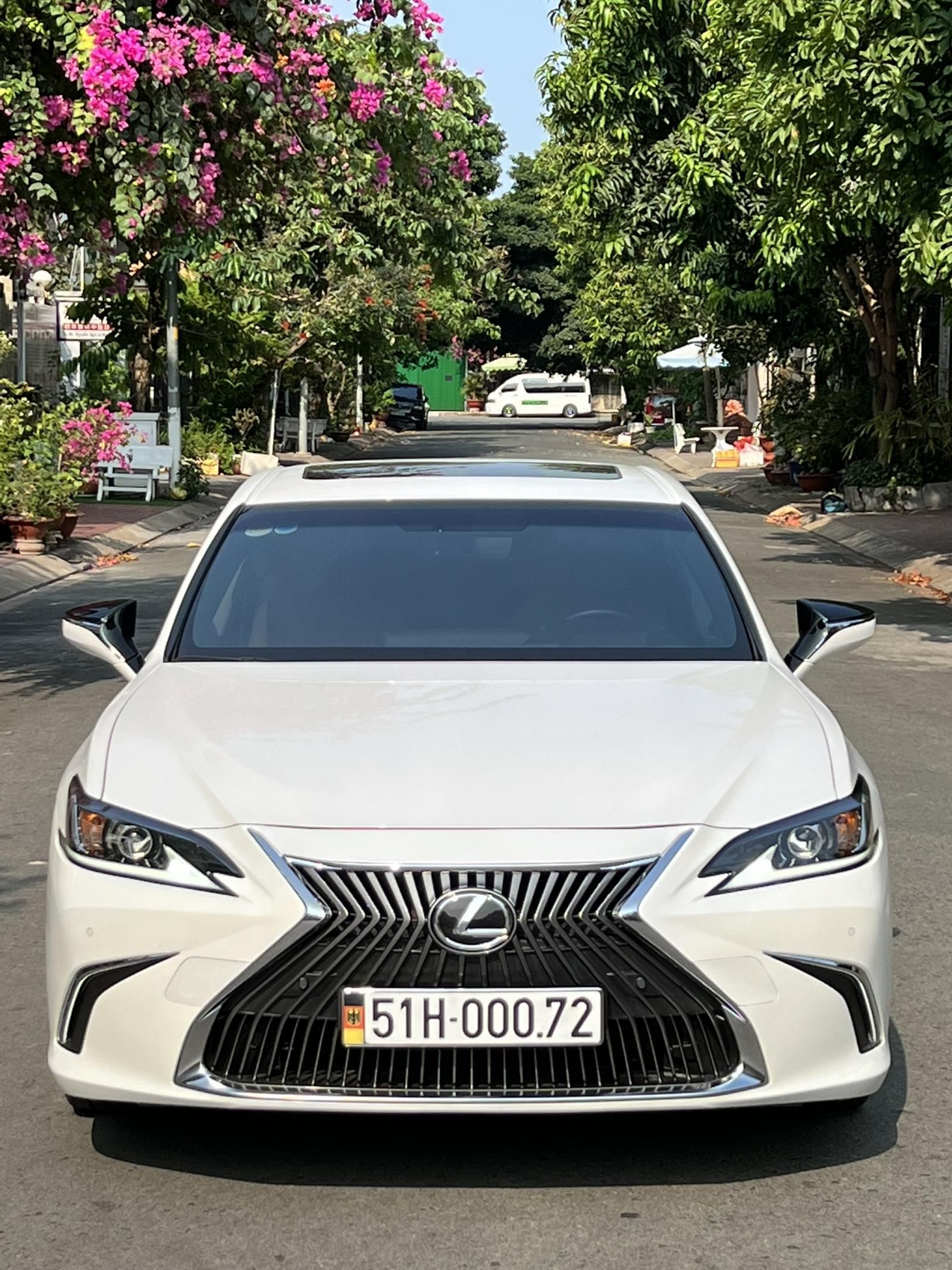 Lexus ES 250 2019 - còn mới 99%