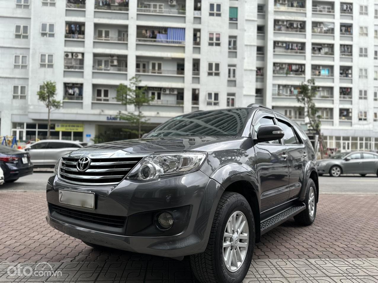 Toyota Fortuner 2013 - Lăn bánh 80.000km