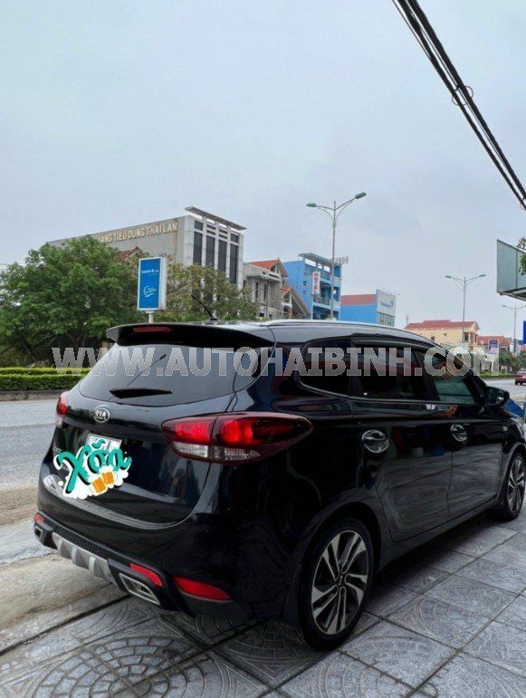 Kia Rondo 2017 - Màu đen