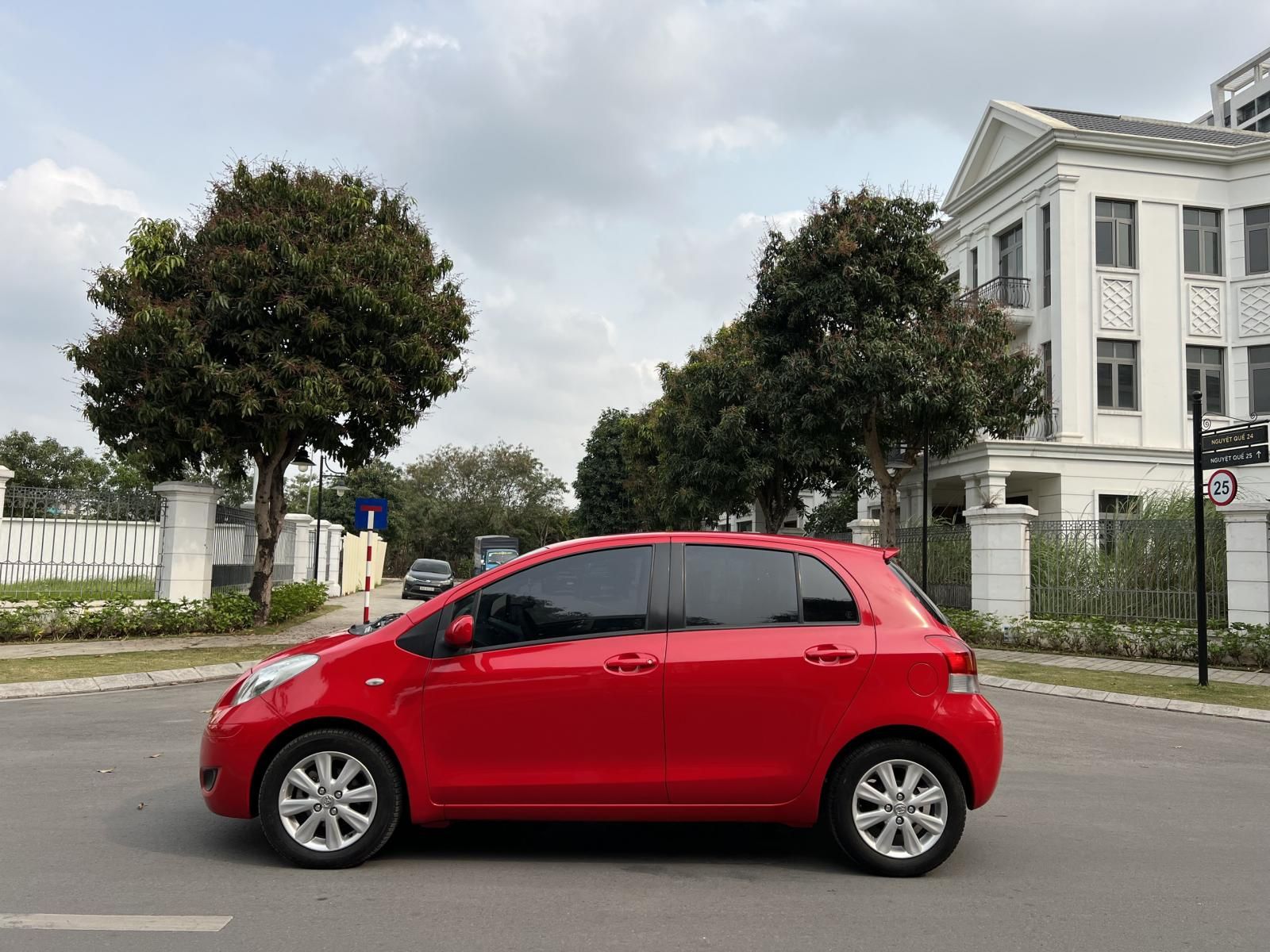 Toyota Yaris 2010 - Giá 335tr