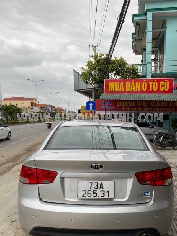 Kia Forte 2011 - Màu bạc