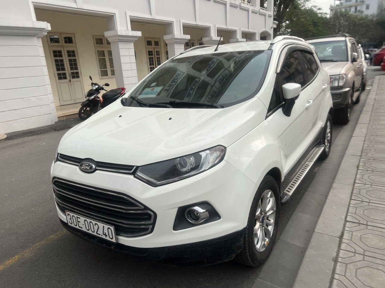 Ford EcoSport 2015 - Cần bán gấp, xe gia đình, giá chỉ 379tr