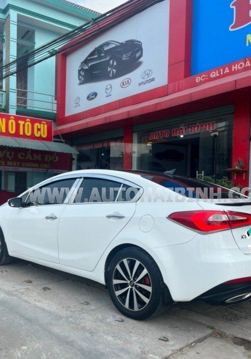 Kia K3 2014 - Giá 325 triệu