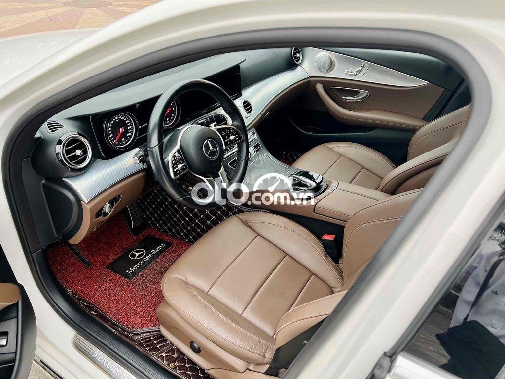 Mercedes-Benz E200 Mercedes E200 Sport 2019 Trắng nâu 2019 - Mercedes E200 Sport 2019 Trắng nâu