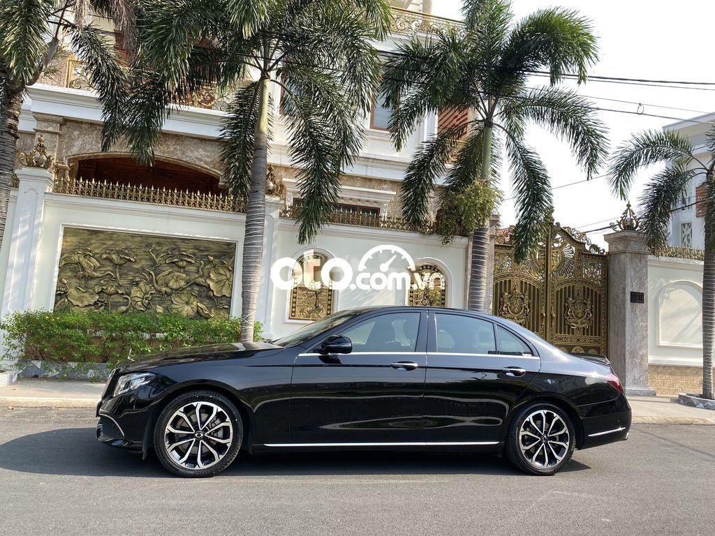 Mercedes-Benz E200 Chính chủ cần bán  E200 2019 2019 - Chính chủ cần bán Mercedes Benz E200 2019