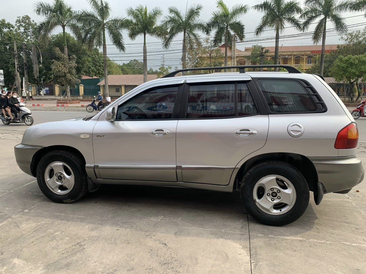 Hyundai Santa Fe 2003 - Màu bạc