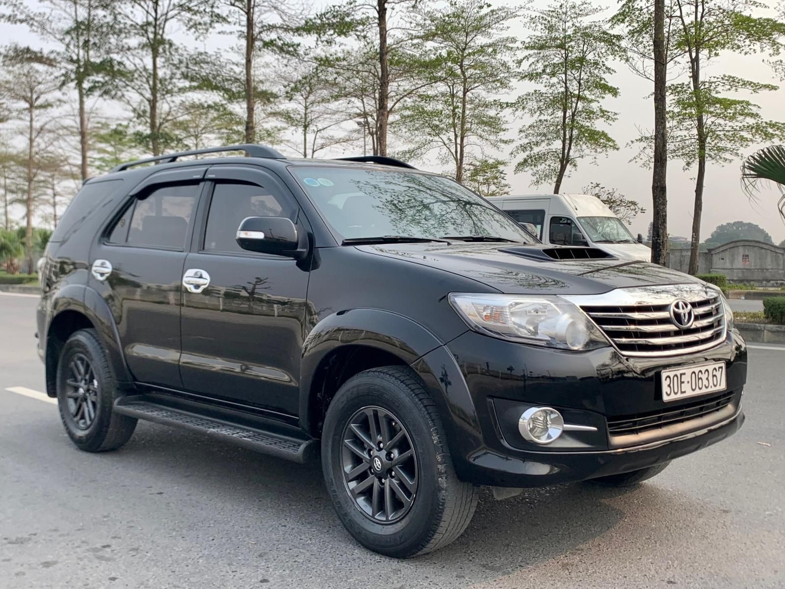 Toyota Fortuner 2016 - 1 chủ từ mới, chạy 9 vạn