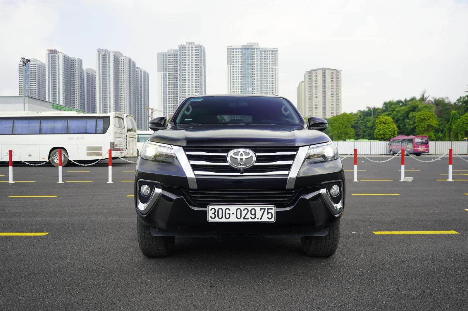 Toyota Fortuner 2019 - Số tự động máy dầu