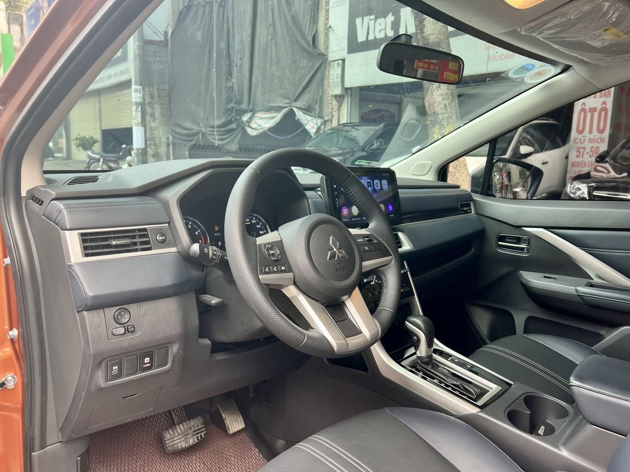 Mitsubishi Xpander Cross 2022 - Xe trang bị full options, 1 chủ từ đầu, hỗ trợ trả góp 70%