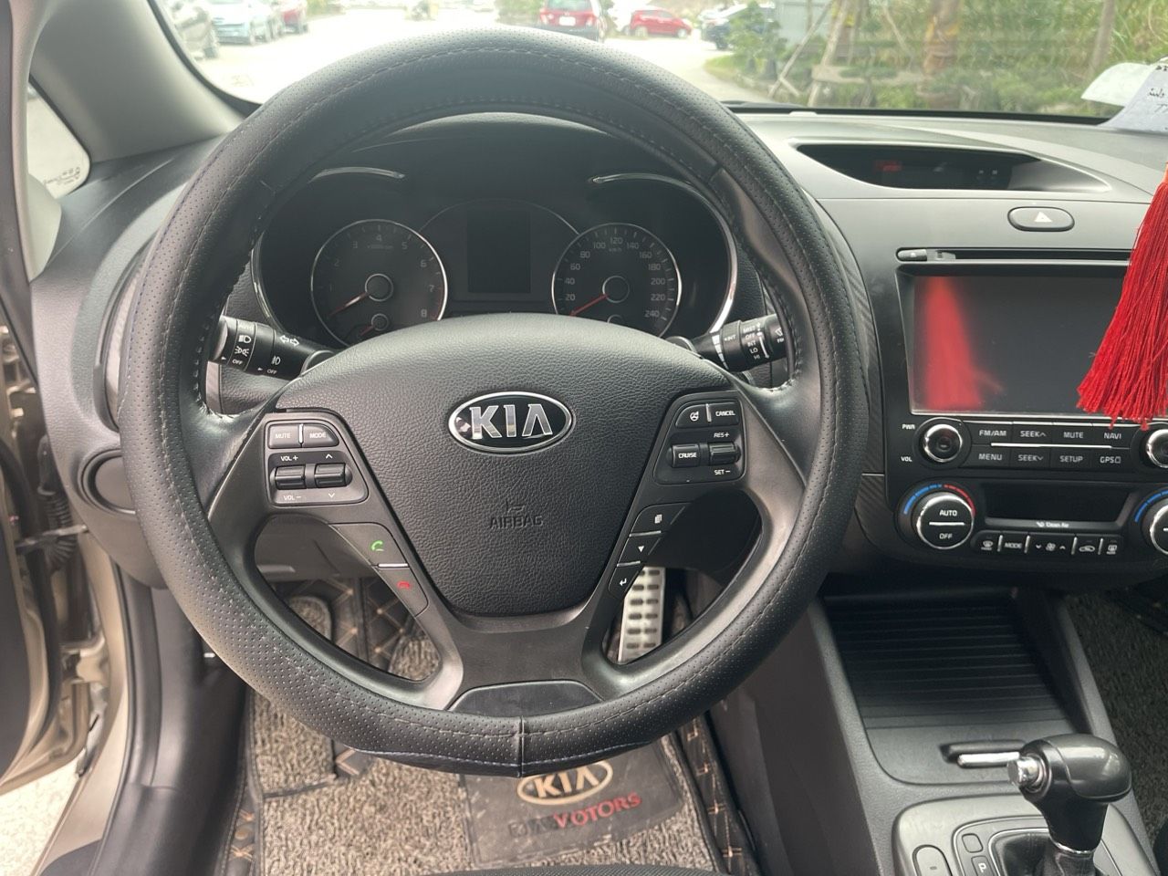 Kia K3 2014 - Xe gia đình phom dáng đẹp