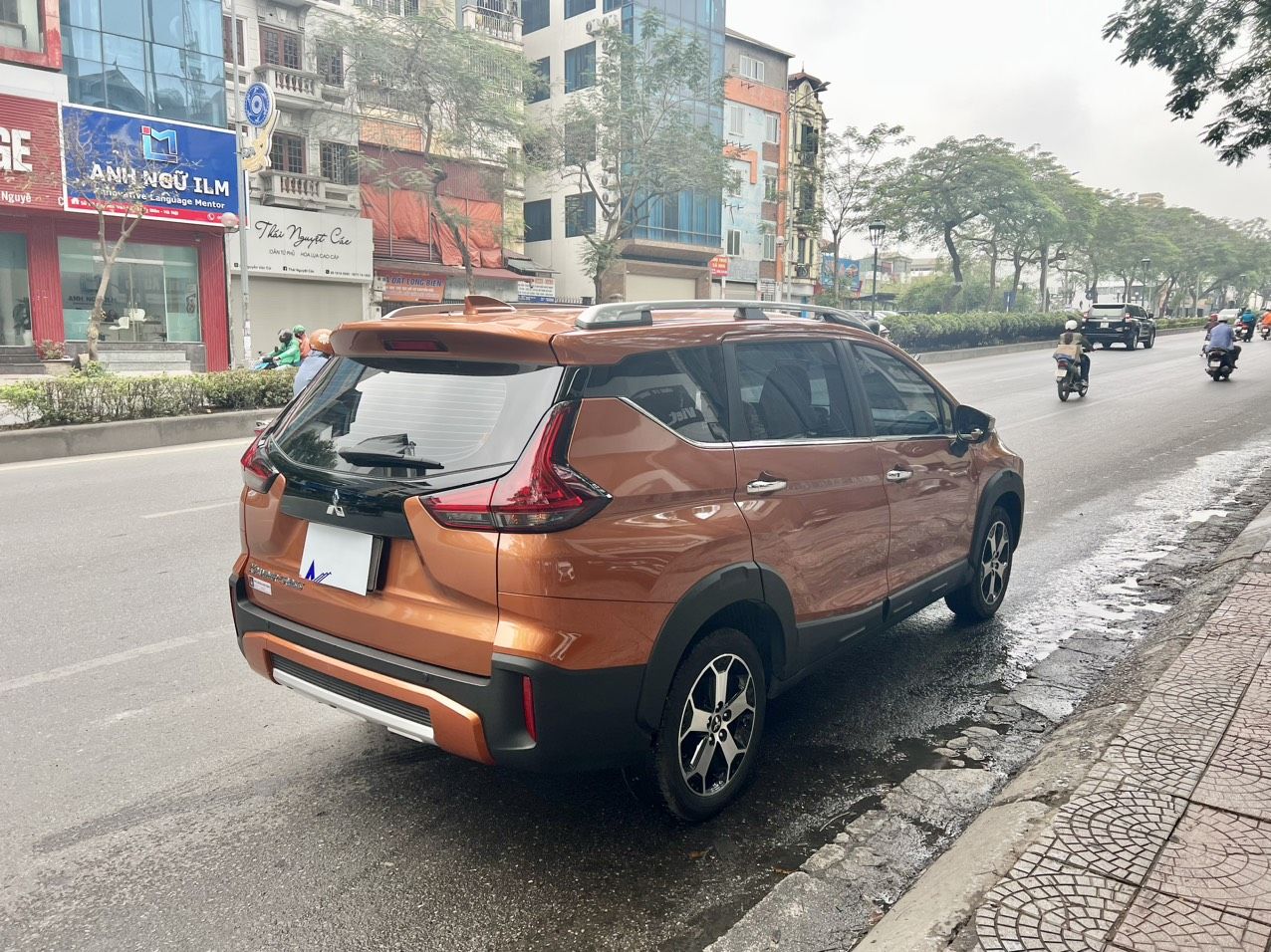 Mitsubishi Xpander Cross 2022 - Xe trang bị full options, 1 chủ từ đầu, hỗ trợ trả góp 70%