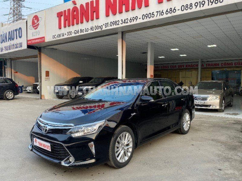 Toyota Camry 2018 - Đẹp xuất sắc, 5 lốp theo xe