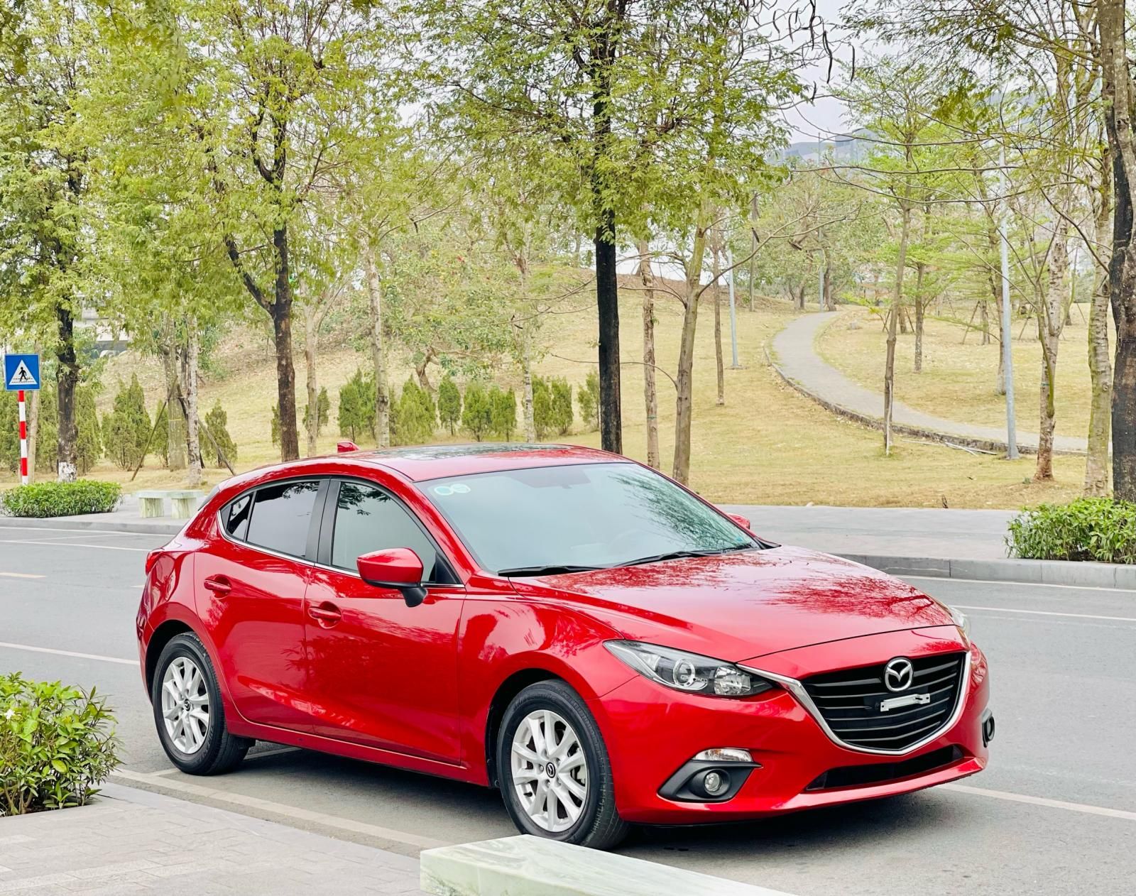 Mazda 3 2016 - Màu đỏ cực đẹp