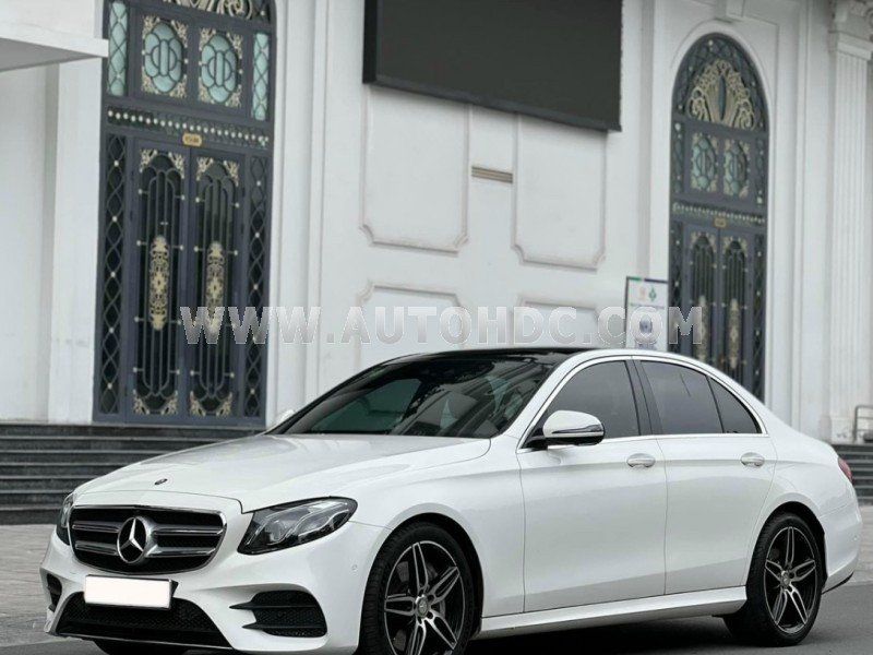 Mercedes-Benz E300 2017 - Màu trắng