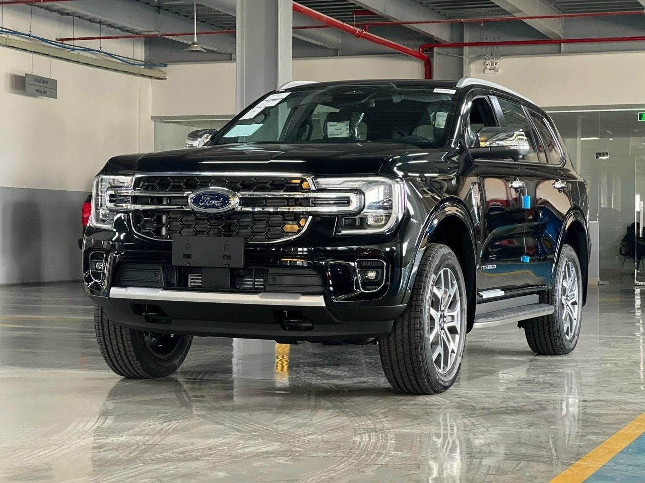 Ford Everest 2023 - Đủ màu - Giao ngay - Gói phụ kiện đầy đủ theo xe