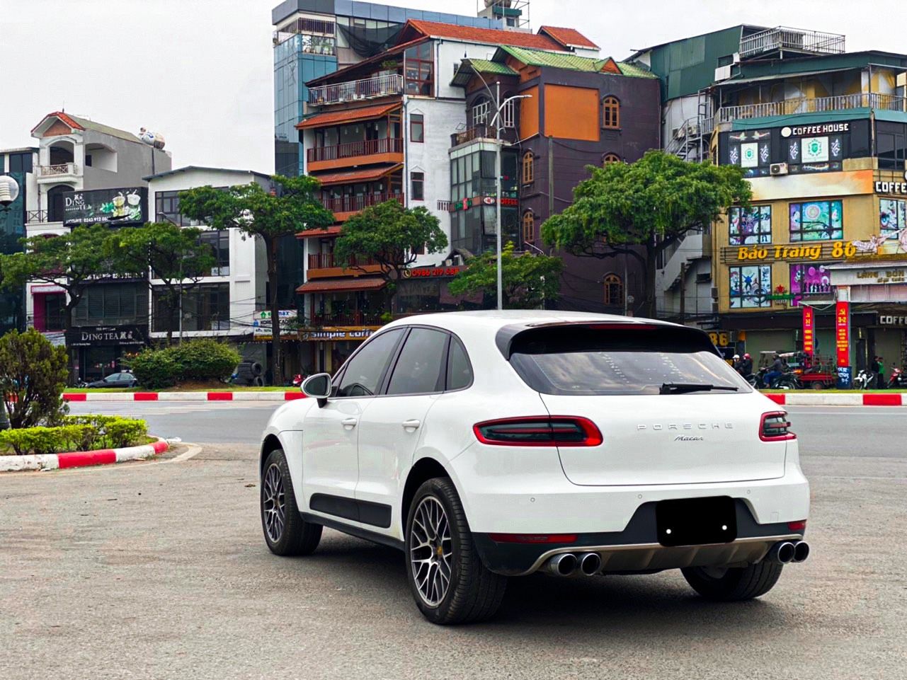 Porsche Macan 2016 - Các tính năng hoạt động tốt