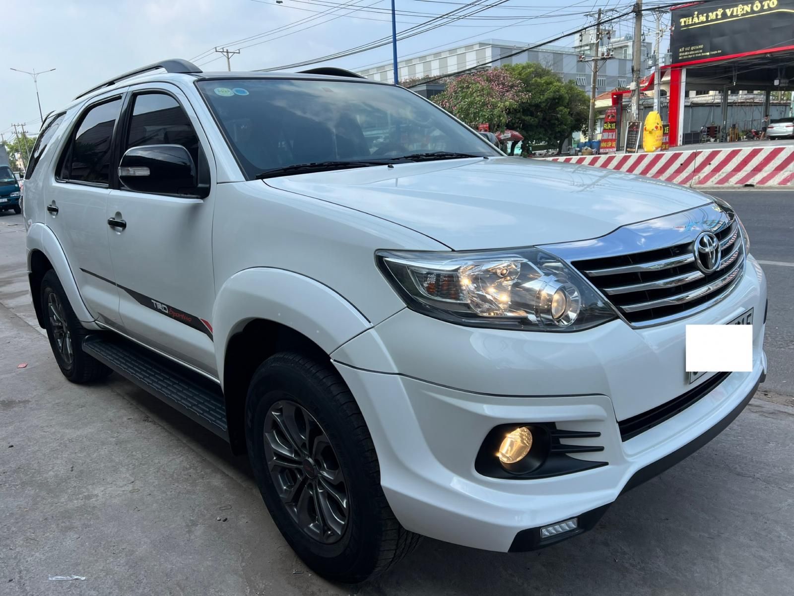 Toyota Fortuner 2016 - Máy xăng, 1 chủ mua mới