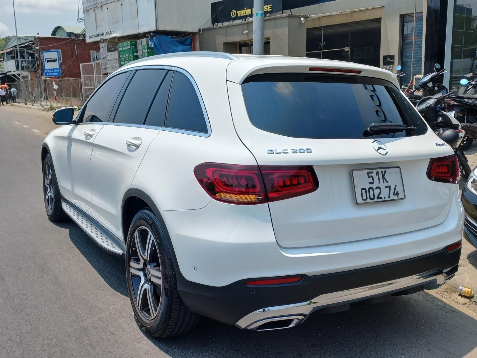 Mercedes-Benz GLC 200 2021 - Cam kết: Không đâm đụng, không thủy kích, không tua KM