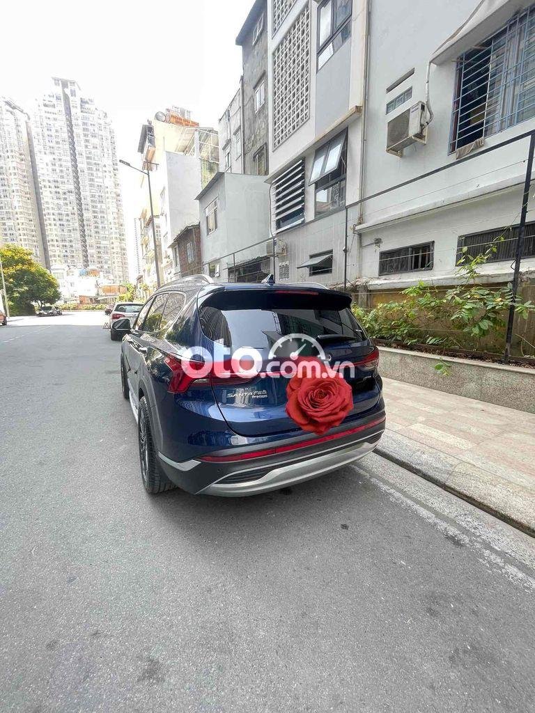 Hyundai Santa Fe Đi nước ngoài định cư cần bán xe chính chủ mới 99% 2022 - Đi nước ngoài định cư cần bán xe chính chủ mới 99%