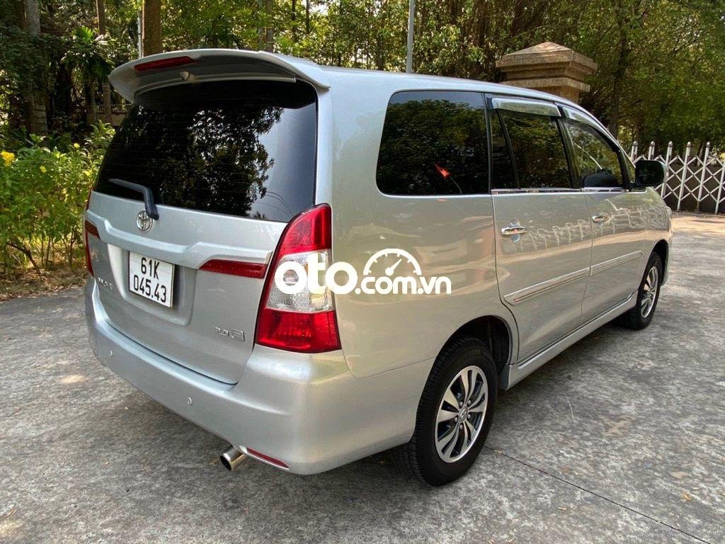 Toyota Innova  E 2015 2015 - Innova E 2015