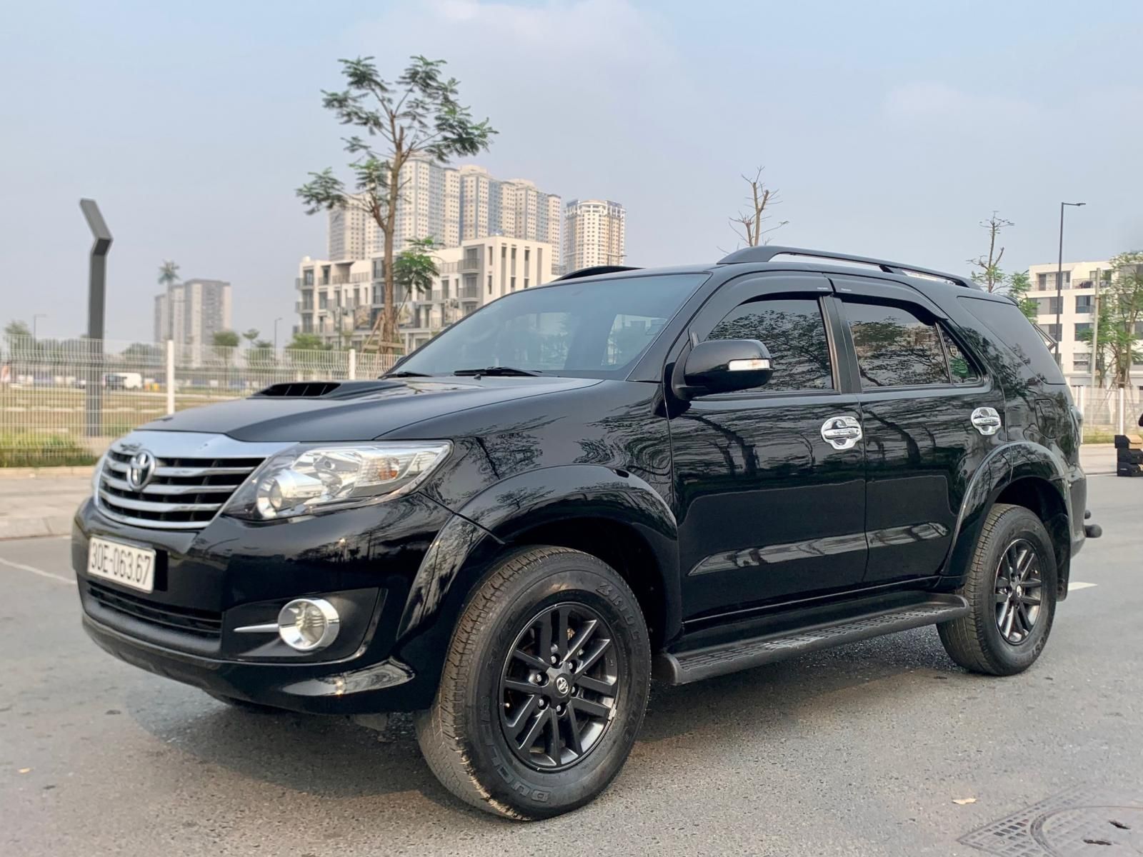 Toyota Fortuner 2016 - 1 chủ từ mới, chạy 9 vạn