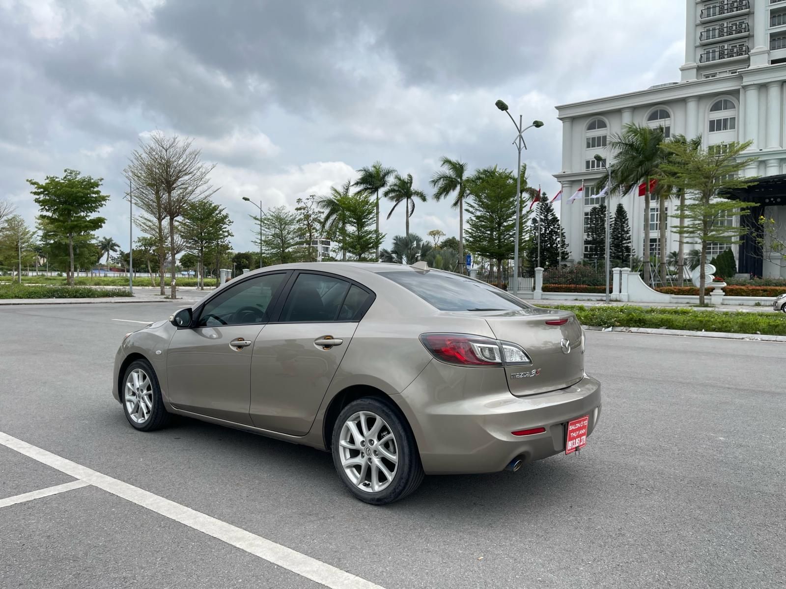 Mazda 3 2014 - Xe nhập khẩu giá chỉ 350tr