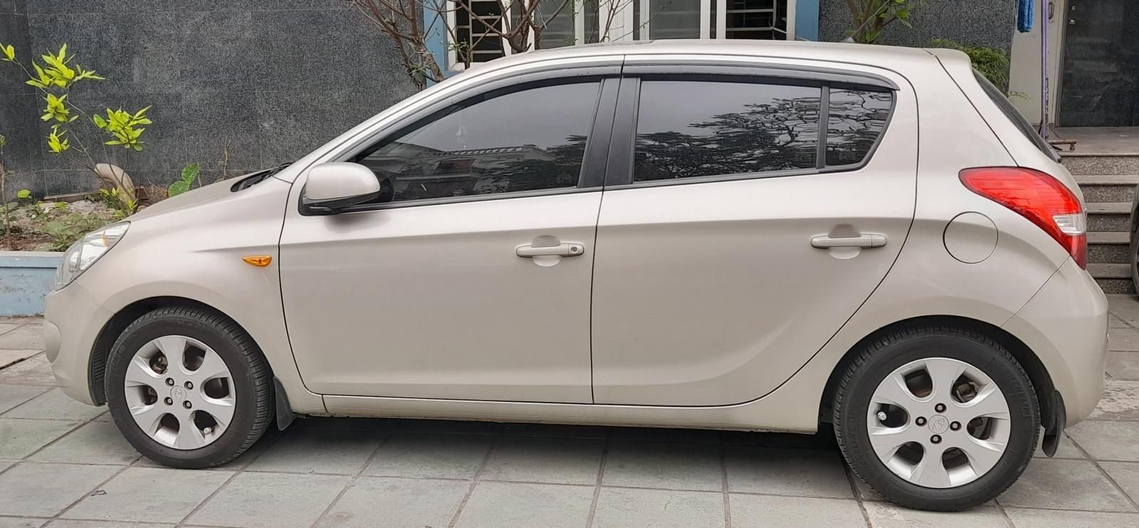 Hyundai i20 2011 - Cần đổi xe nên sang nhanh cho các bác có nhu cầu