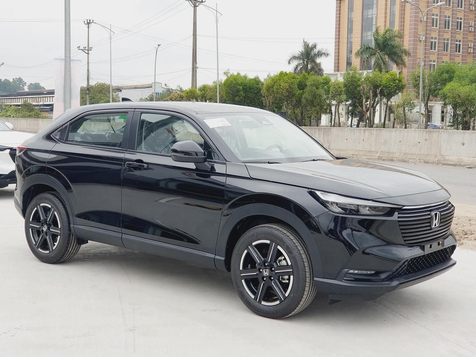 Honda HR-V 2023 - (Màu đen) Lấy ngay - Ưu đãi khủng - Chỉ với 160 triệu nhận xe ngay. Liên hệ hotline