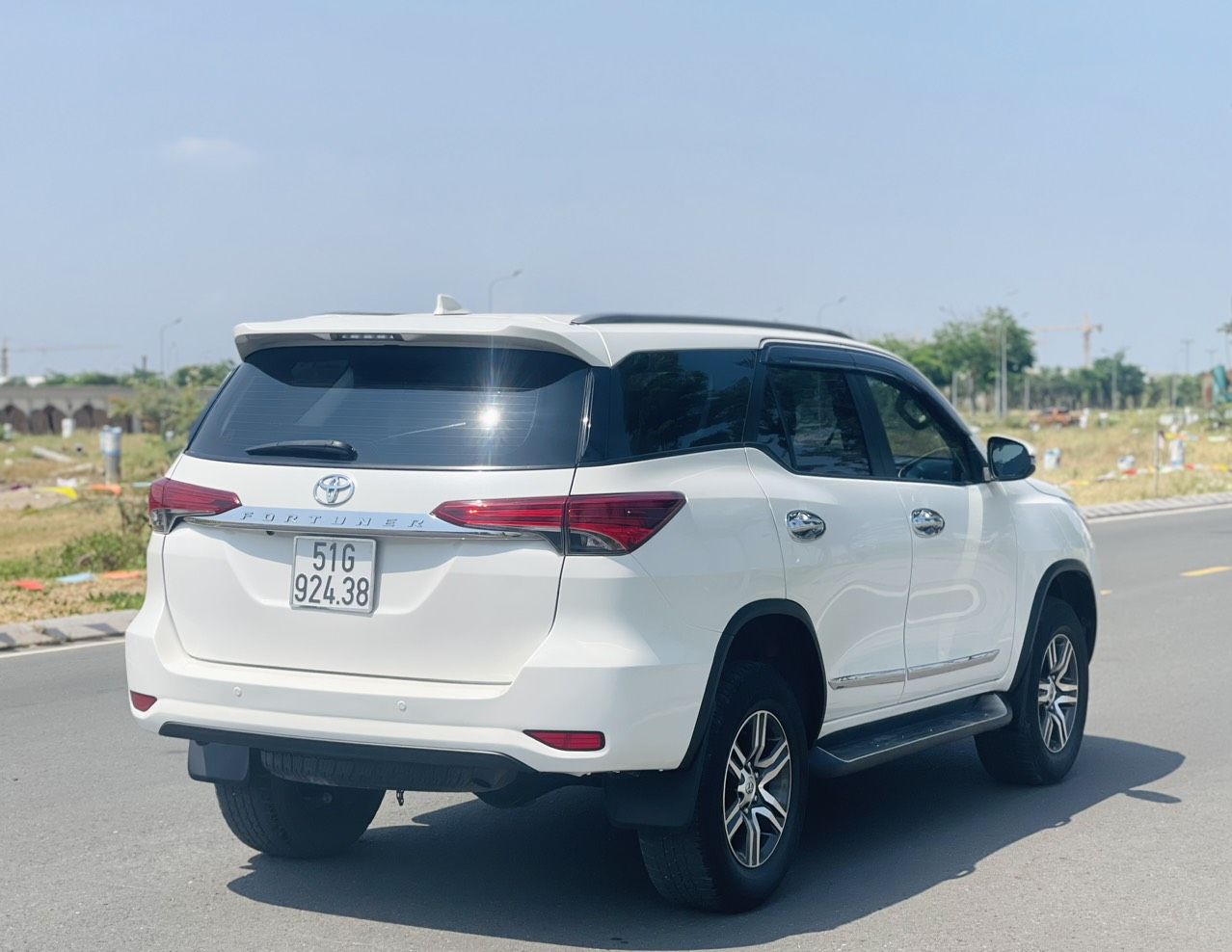 Toyota Fortuner 2018 - Hà Nội Car CN Sài Gòn - Xe màu trắng, nội thất nâu