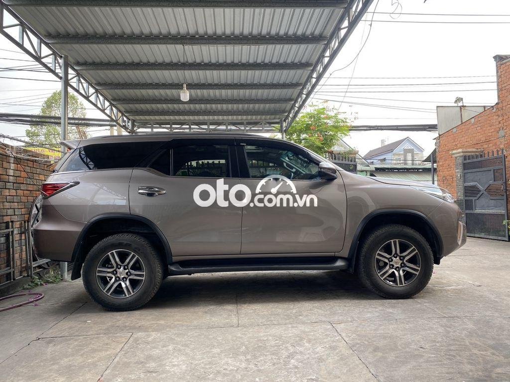 Toyota Fortuner  2020 máy dầu, số tự động 32.000km 2020 - Fortuner 2020 máy dầu, số tự động 32.000km