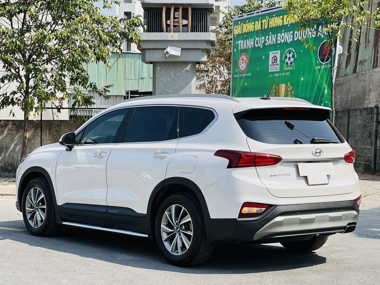 Hyundai Santa Fe 2019 - Màu trắng, giá chỉ 828 triệu