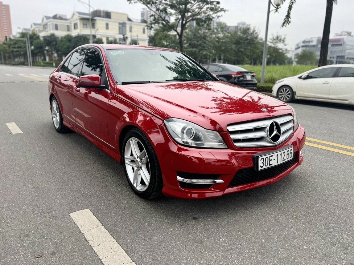 Mercedes-Benz C300 2011 - Xe đẹp, giá tốt giao ngay, full lịch sử hãng