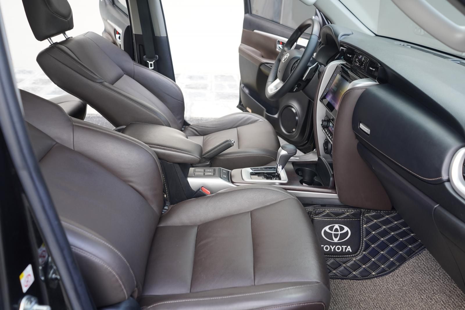 Toyota Fortuner 2019 - Số tự động máy dầu