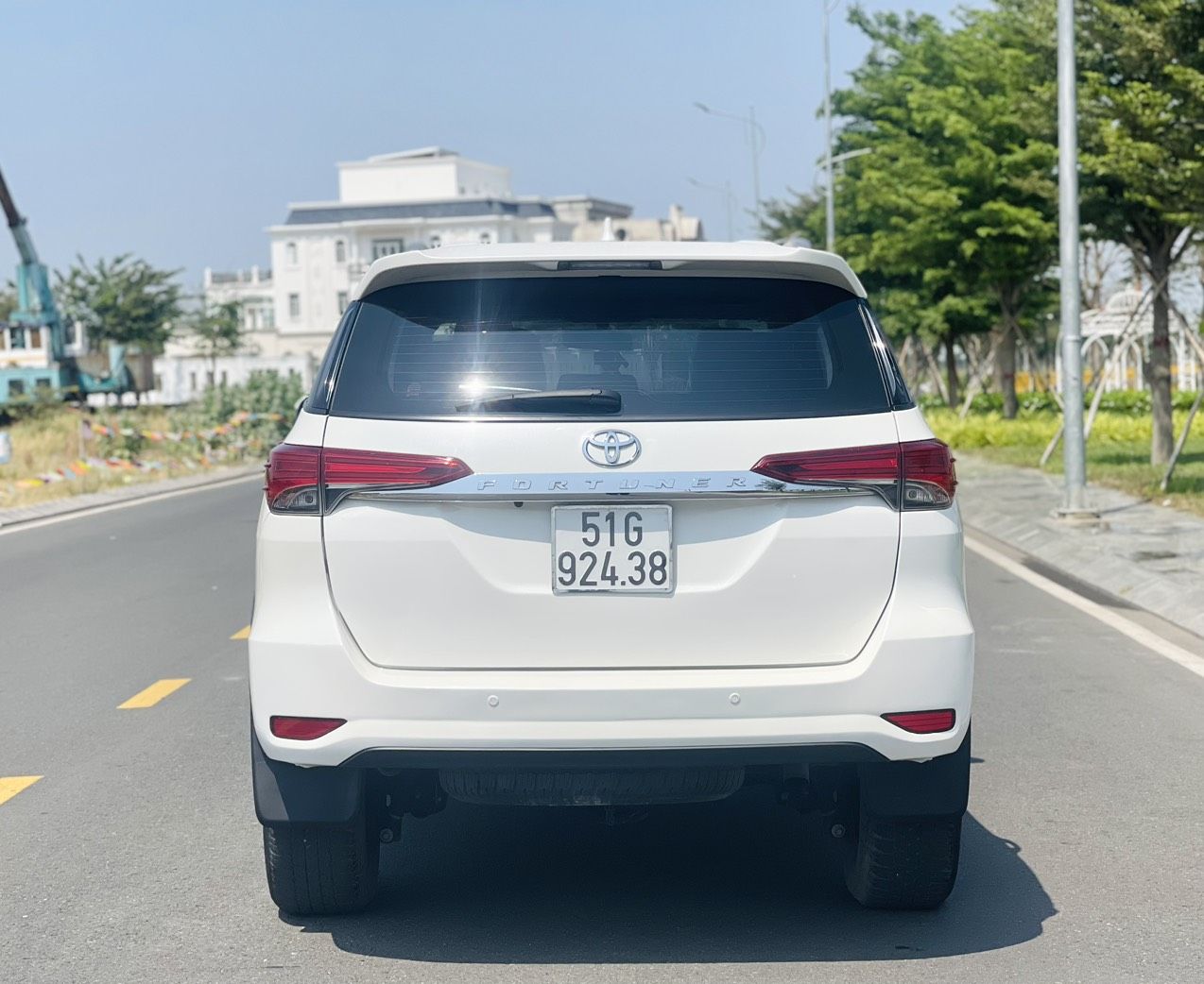 Toyota Fortuner 2018 - Hà Nội Car CN Sài Gòn - Xe màu trắng, nội thất nâu