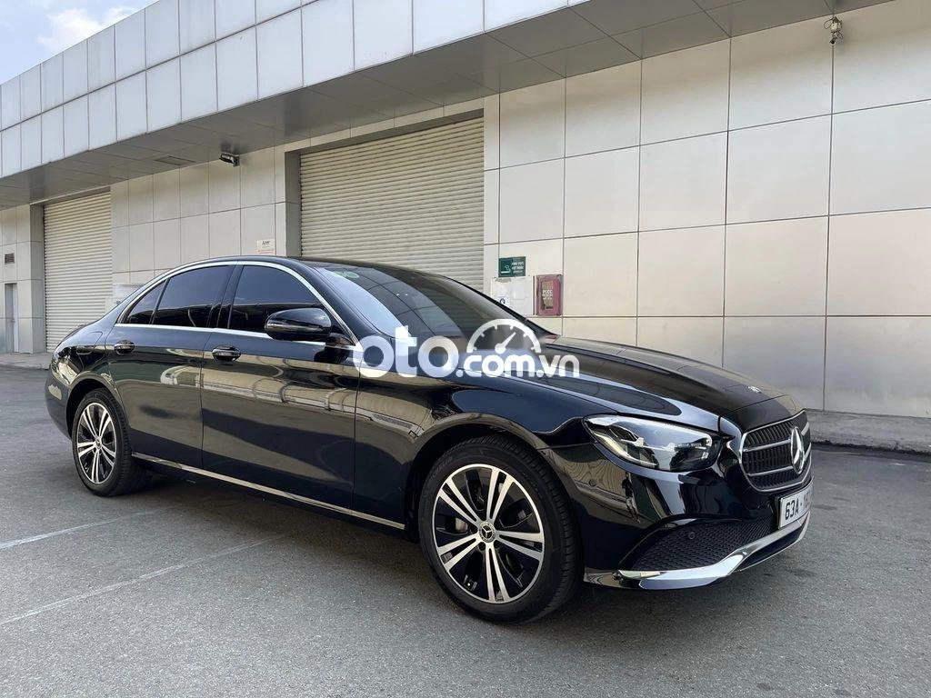 Mercedes-Benz E180 Nhà cần bán E180 đẹp như mới chính chủ 2021 - Nhà cần bán E180 đẹp như mới chính chủ