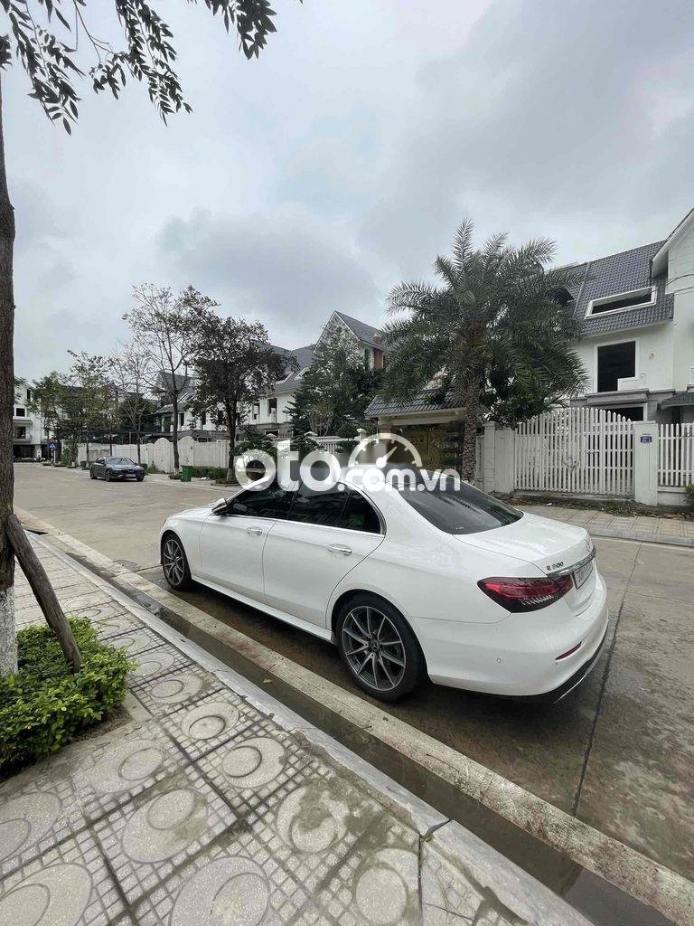 Mercedes-Benz E300 Mercedes E300 AMG 2021 trắng siêu lướt 2021 - Mercedes E300 AMG 2021 trắng siêu lướt