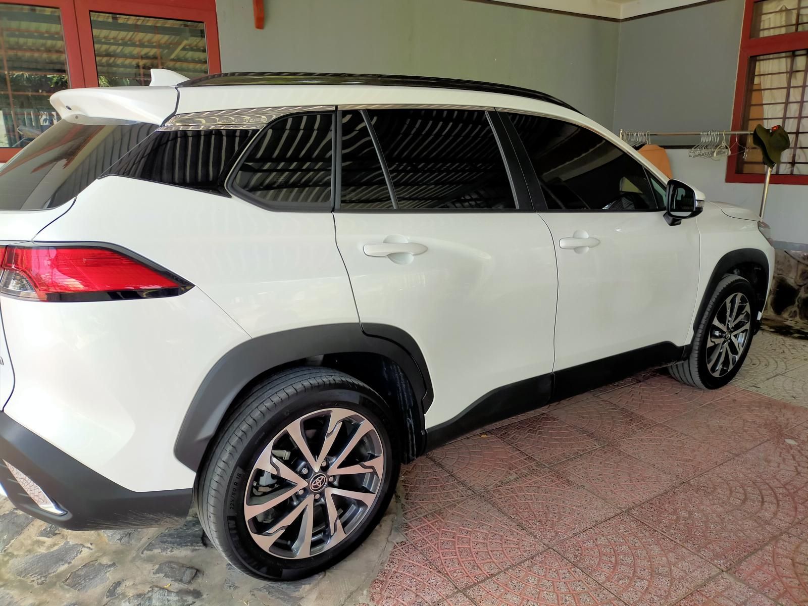 Toyota Corolla Cross 2021 - Màu trắng đi 15.000 km