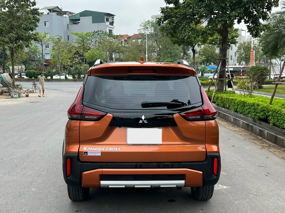 Mitsubishi Xpander Cross 2022 - Lướt nhẹ 8000km, sơn zin cả xe