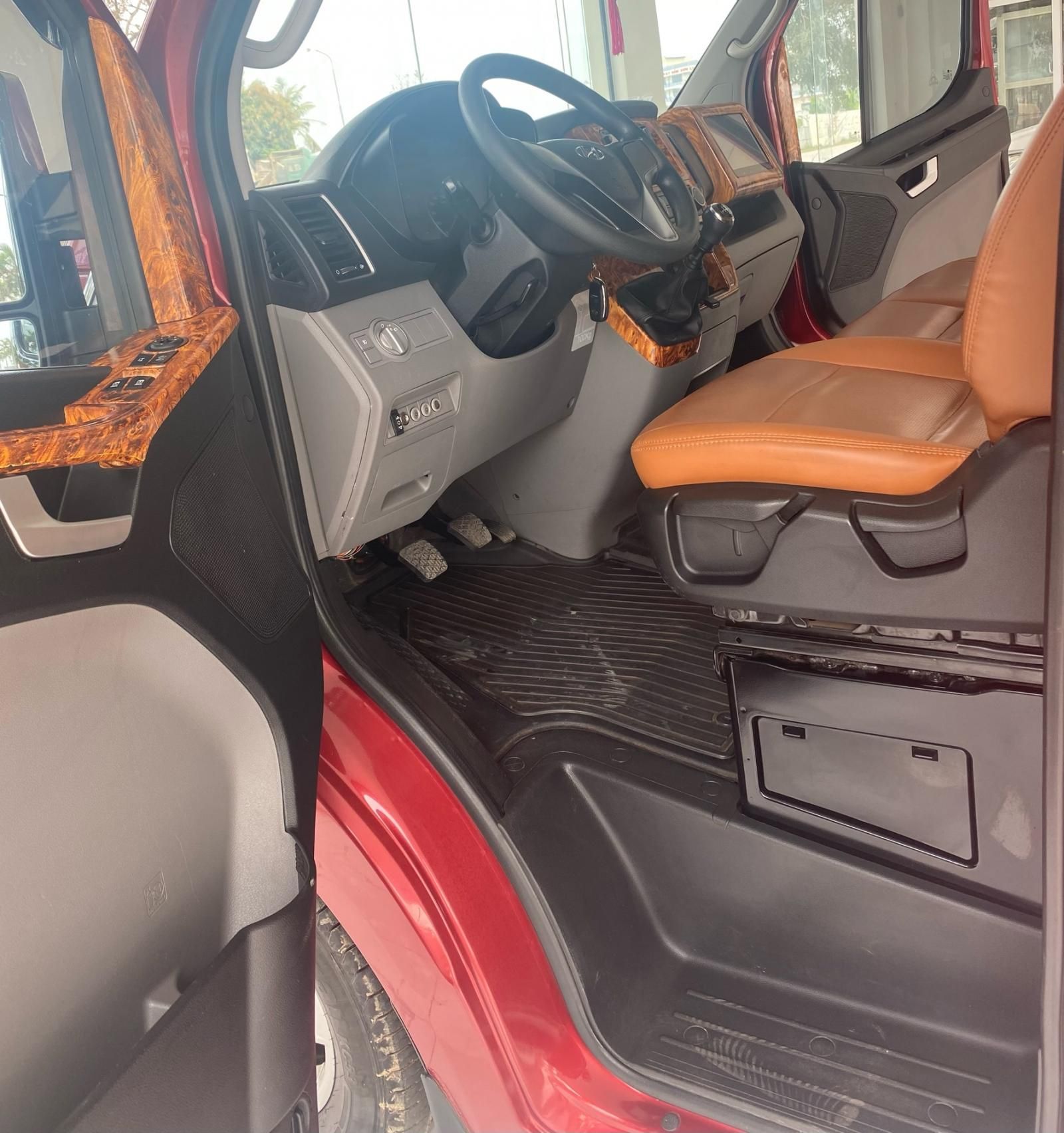 Hyundai Solati 2019 - Xe 10 chỗ đời 2019, mới 95%, giá 1 tỷ 40tr