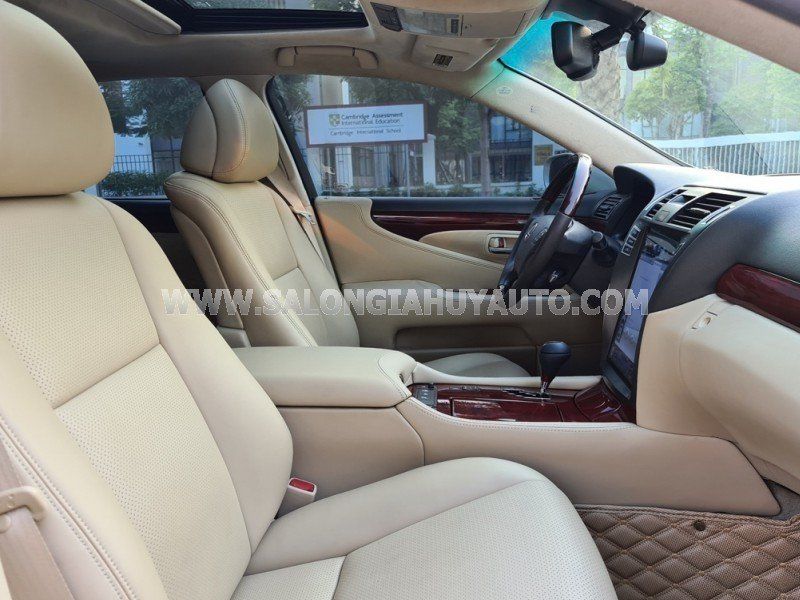 Lexus LS 460 2010 - Đi 6,7 vạn miles