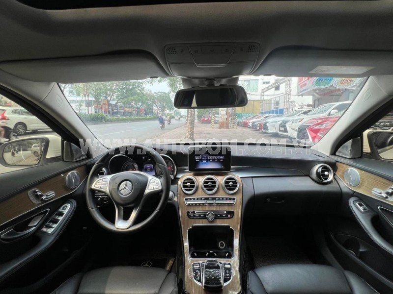 Mercedes-Benz C 250 2016 - Màu trắng