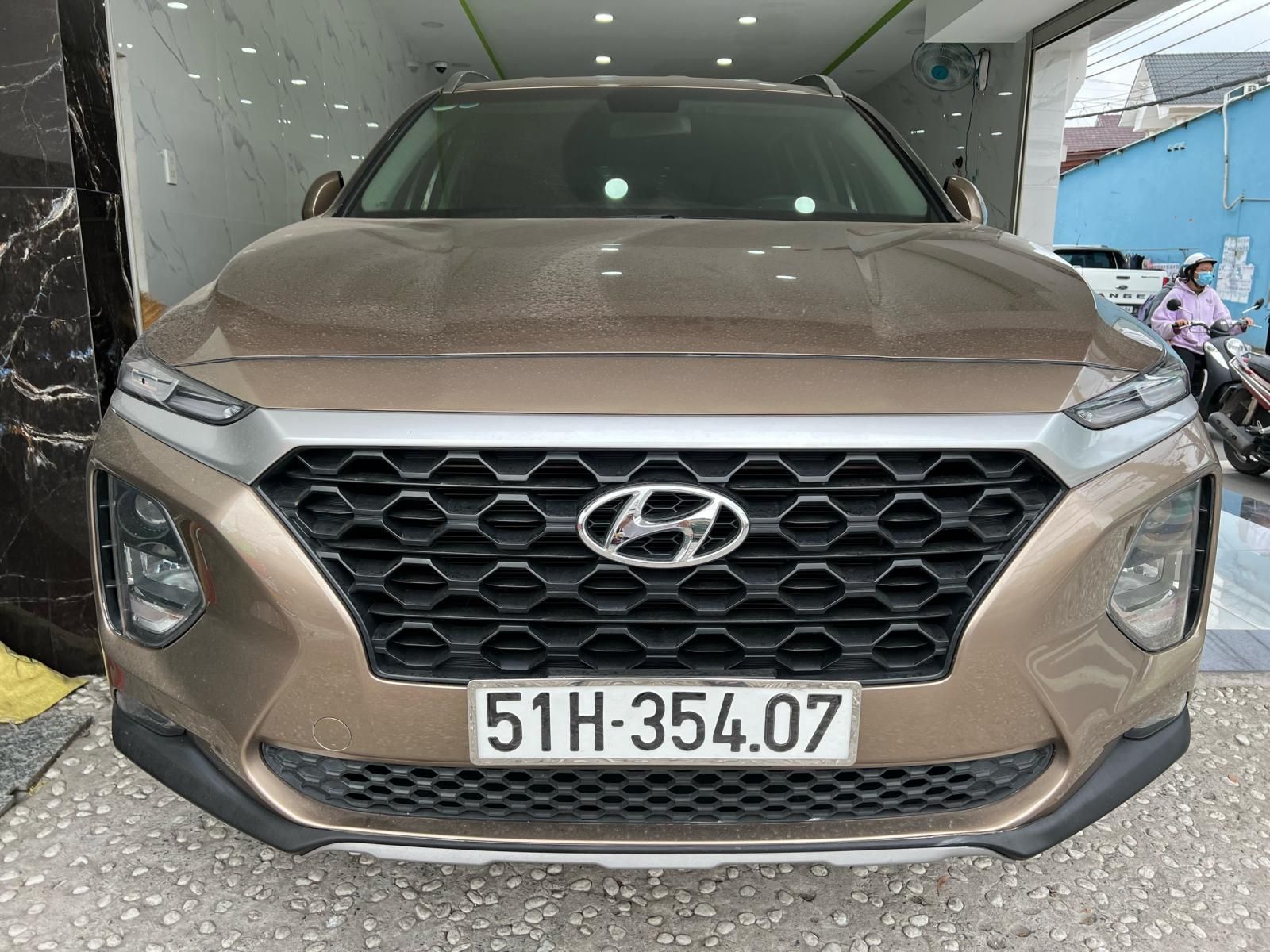 Hyundai Santa Fe 2020 - Đăng ký lần đầu 2020, xe gia đình, giá chỉ 855tr