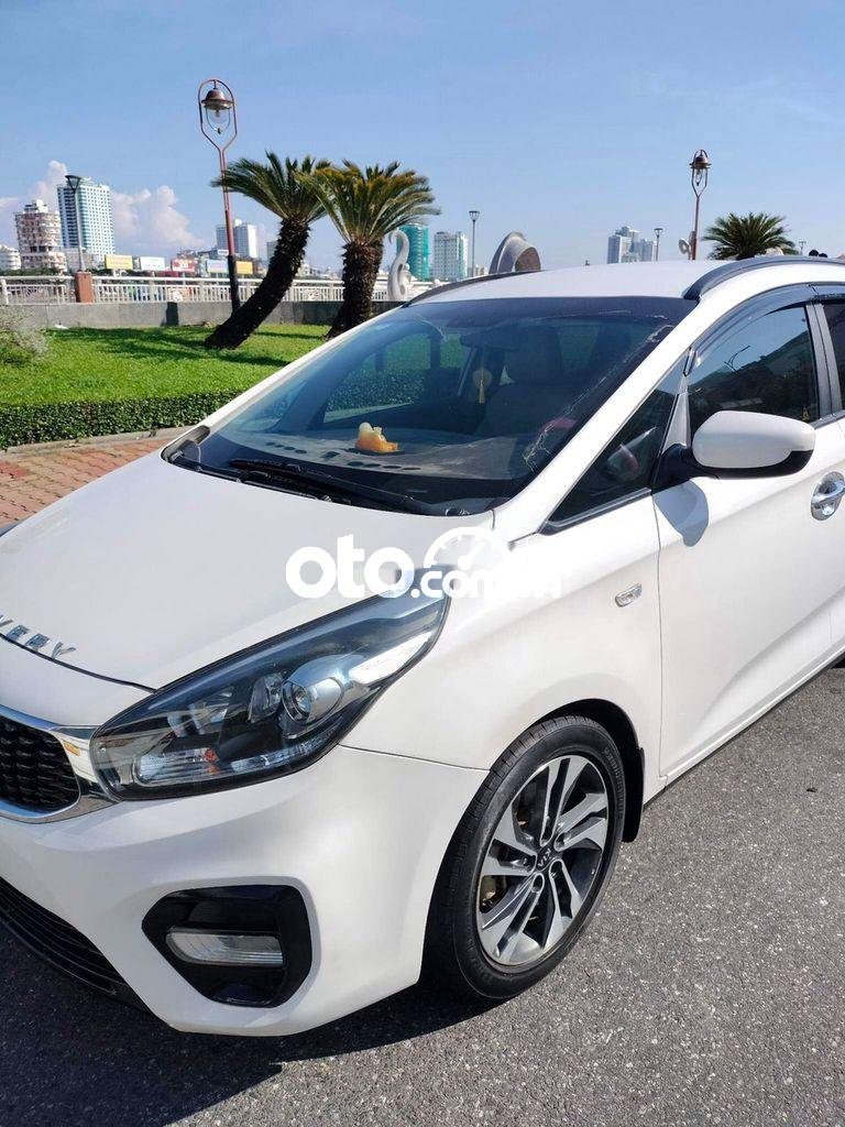 Kia Rondo Bán xe  màu trắng năm 2028 2019 - Bán xe KIA màu trắng năm 2028