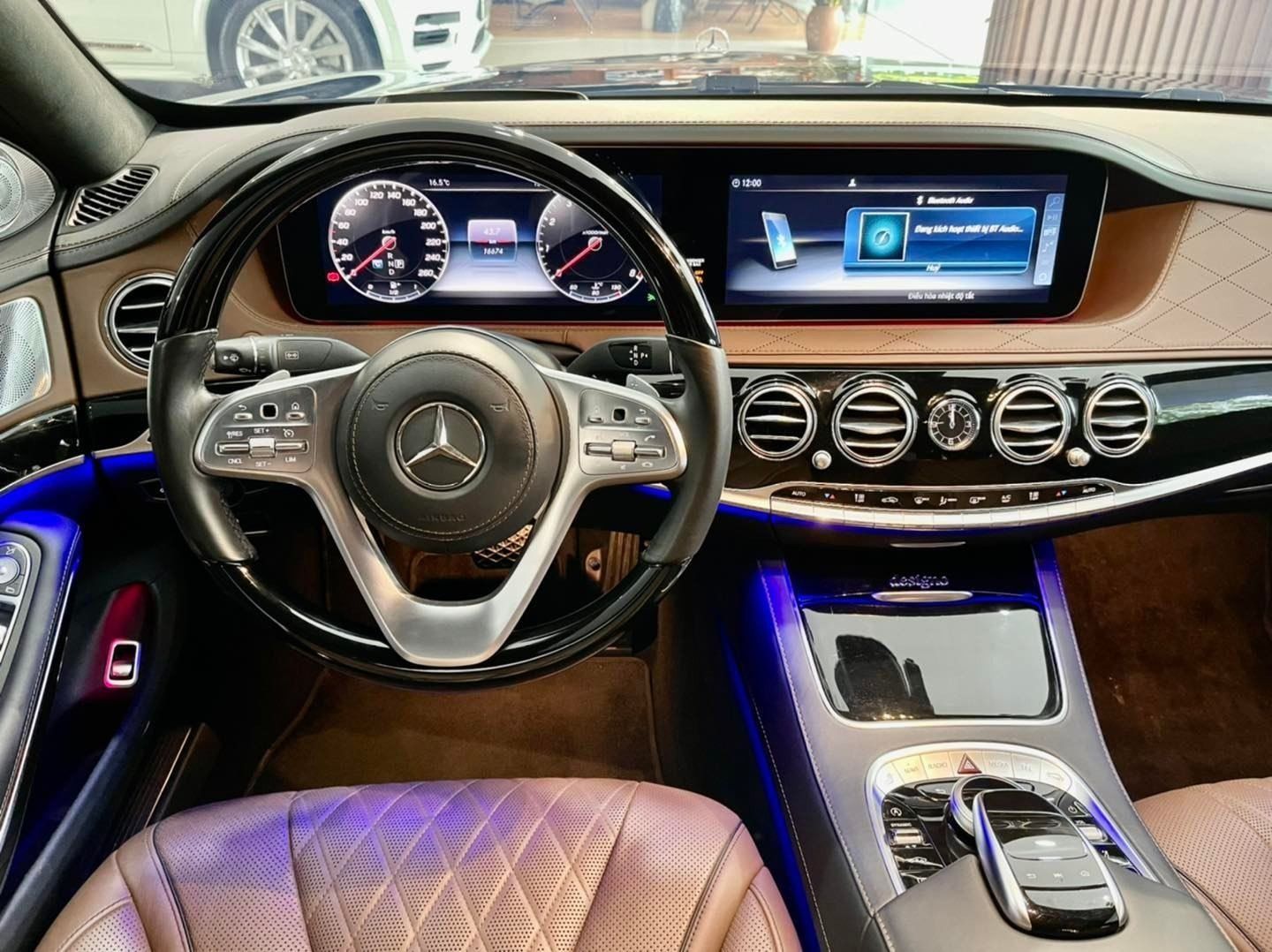 Mercedes-Benz S450 2019 - Màu đen