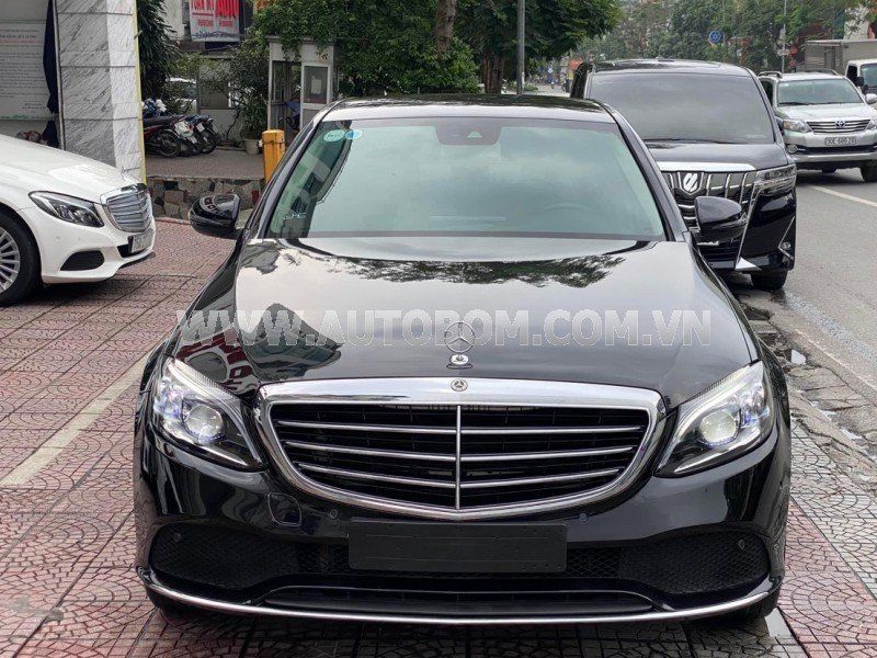 Mercedes-Benz C200 2020 - Odo 22 000km vẫn còn rất mới