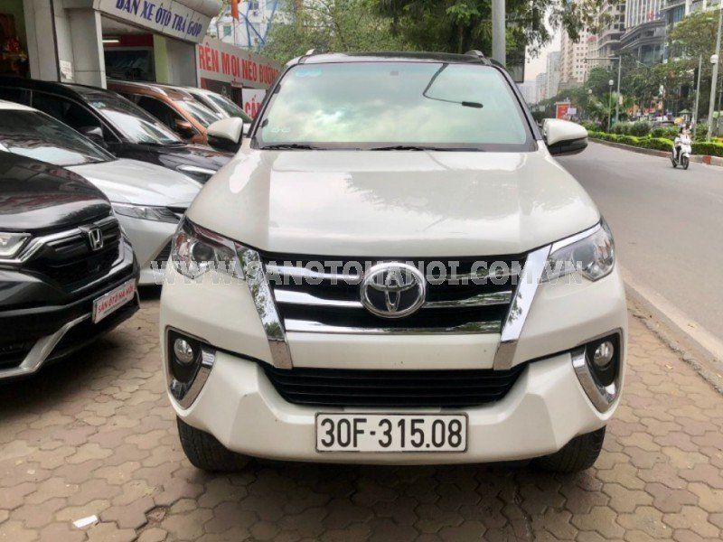 Toyota Fortuner 2018 - Màu trắng, xe nhập, giá cực tốt